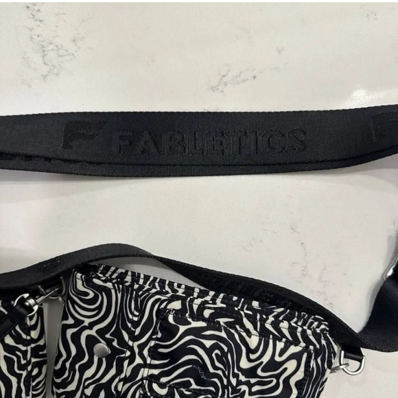 Fabletics Modular Crossbody ClipBag Mini Marbled Zebra Print. Black/ White - Picture 7 of 7